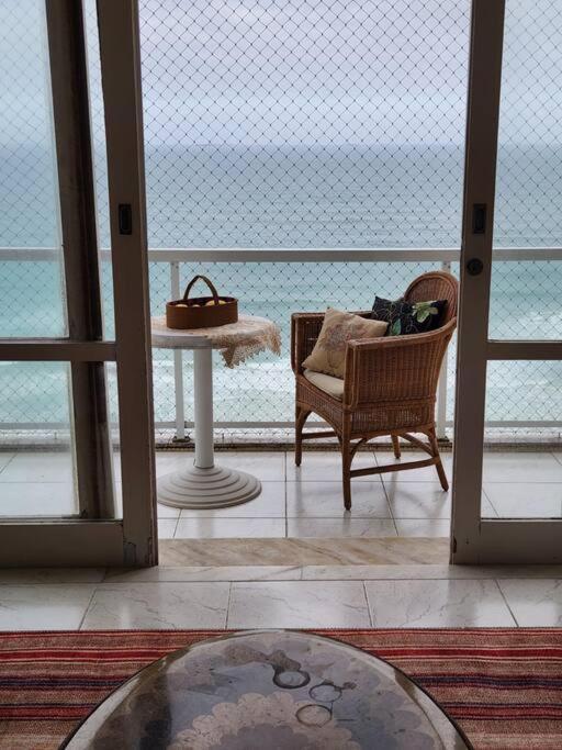 Hermoso Dpto Con Vista Frontal Al Mar Pitangueiras Guaruja Exterior photo